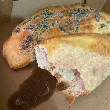 Sert Ve Kuru Sarımsaklı Ekmek Sorunu