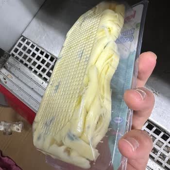 Kebir Peynirlerinin Hızla Küflenmesi Ve Sağlık Tehdidi