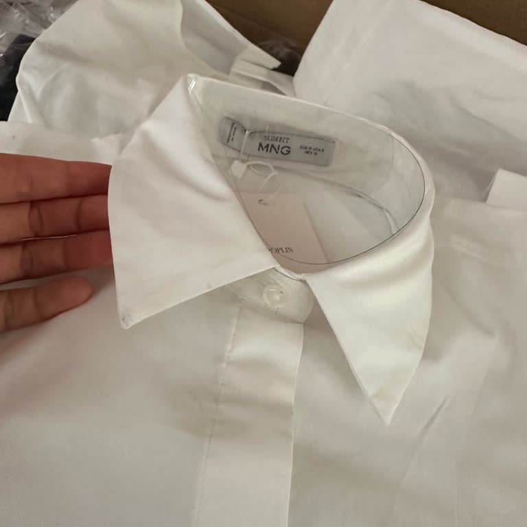 Mango Online Store Sends Missing or Dirty Items and Provides Poor Service