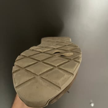 Kısa Sürede Delinen Ayakkabı Ve Yetersiz Müşteri Hizmeti