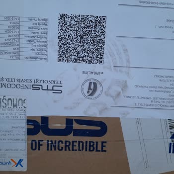 Kargo Taşımacılığında Dikkatsizlik: Laptop Üzerinde Ayakkabı İzi