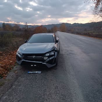 Peugeot Servisinde Tamir Süreci Uzadı, İkame Araç Yok