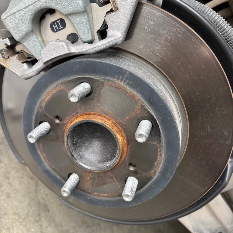 Toyota Corolla Jant Paslanma Sorunu Ciddiye Alınmıyor