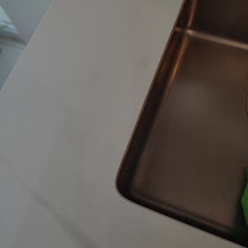 Leke Tutmayan Porselen Tezgah Hayal Kırıklığı