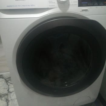 Electrolux Çamaşır Makinesi: Kurutmuyor Ve Gürültülü Çalışıyor