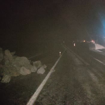 Çtn Yol Yapım İnşaat Kontrolsüz Çalışmalar Ve Taş Dökülmesi Sonucu Maddi Hasarlı Kaza!