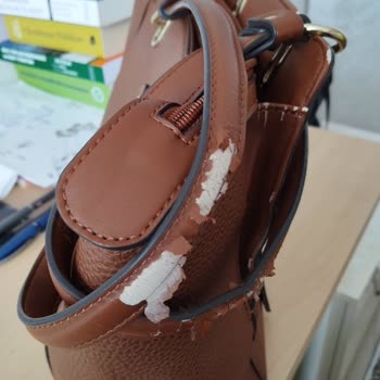 Dayanıklılığı Hayal Kırıklığı Yaratan Çanta