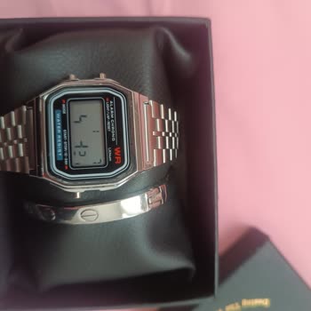 Satın Aldığım Saatin LED Ekranı Kısa Sürede Bozuldu