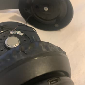 Kırık Kulaklık Ve İlgisiz Satıcı: İade Sürecinde Yaşanan Sorunlar