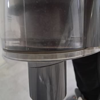 Dyson V12 Süpürge Sürekli Filtre Uyarısı Veriyor