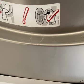 Bosch Çamaşır Makinesi Boya Ve Deterjan Sorunu