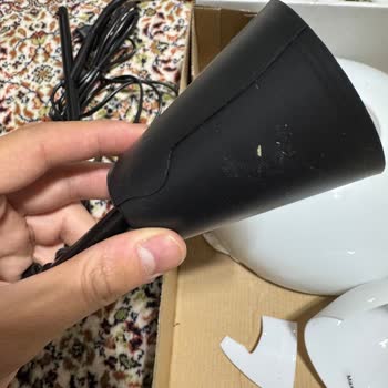 Kırık Ürünlerle Bitmeyen Kargo Çilesi