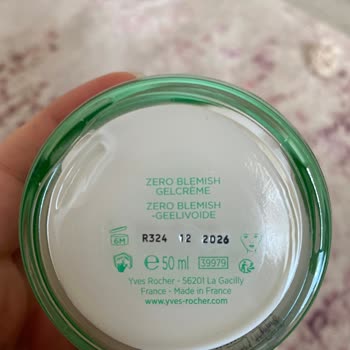 Yves Rocher Jel Krem Yüzde Yanma Ve Sivilce Yaptı