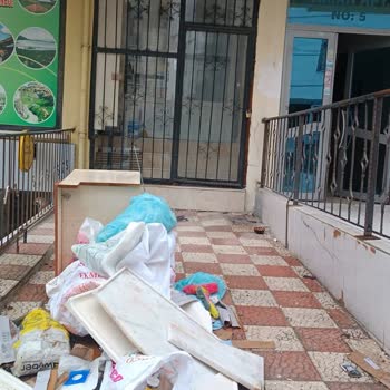 Belediye Hizmet Eksikliği: Atık Malzemeler Alınmıyor