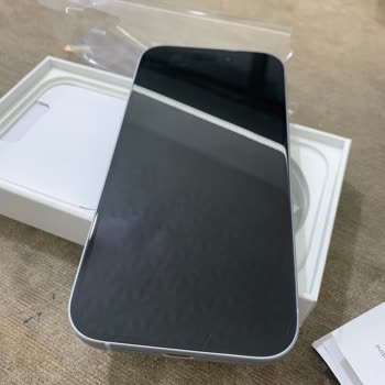 Garanti Servisinde Ekran Çizikleri Sorunu