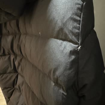 Kaz Tüyü Şişme Montun Tüy Dökme Sorunu