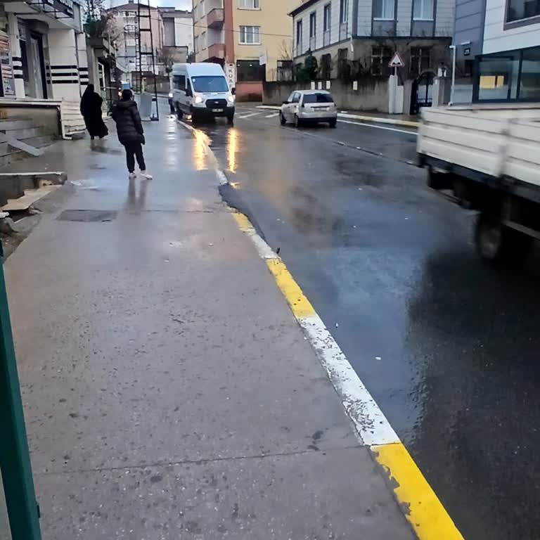 132V Duraklara Geç Geliyor
