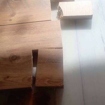 Kırık Parçalar Ve Haksız Ücret Talebi