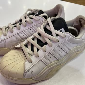 Adidas Ürününde Beklenmedik Kalite Sorunu