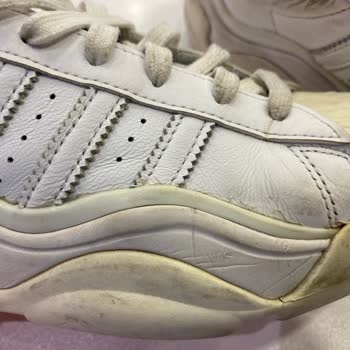 Adidas Ürününde Beklenmedik Kalite Sorunu