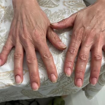 Protez Tırnak Çıkartma Ve Manikür Hizmetinde Hayal Kırıklığı