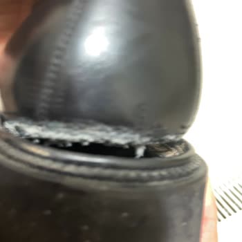 Yeni Alınan Ayakkabının Tabanı Hemen Açıldı