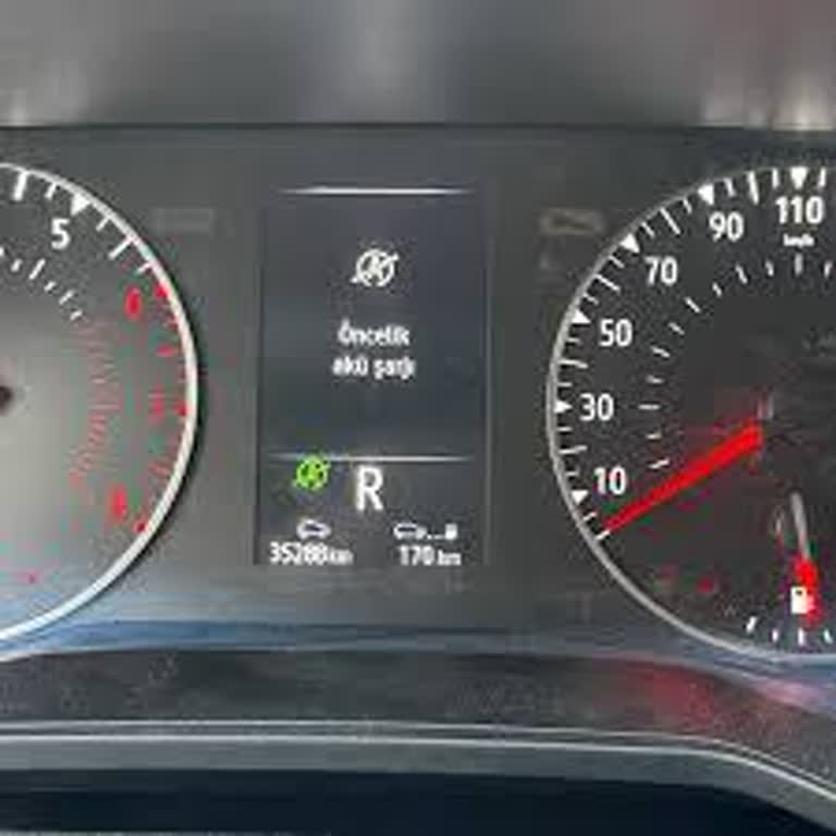 Renault Clio'da Akü Sorunu