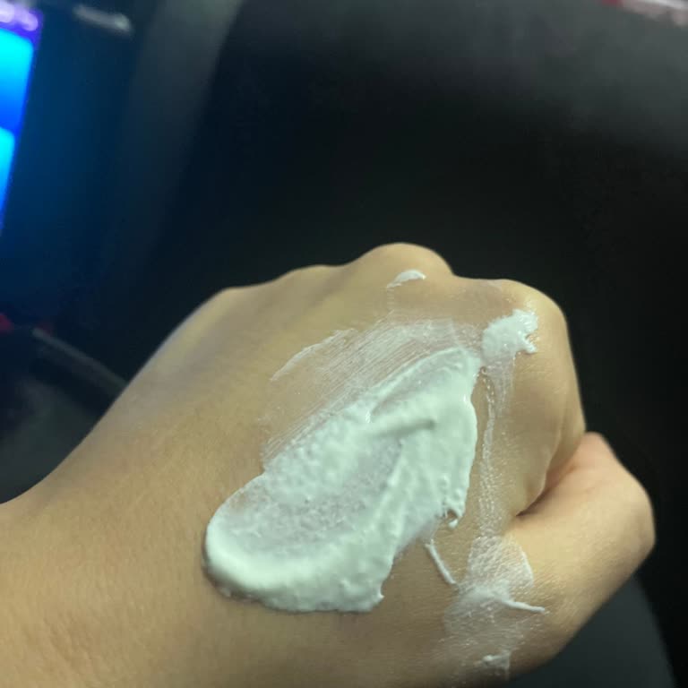 Celenes Güneş Kreminde Beklenmedik Sorun: Pütürlü Yapı Ve Ciltte Yanma