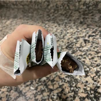 Açık Paketli Çikolatalar: Kalite Kontrol Eksikliği