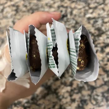 Açık Paketli Çikolatalar: Kalite Kontrol Eksikliği