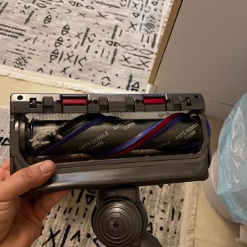 Dyson Halı Fırçasının Çıkmayan Fırça Problemi