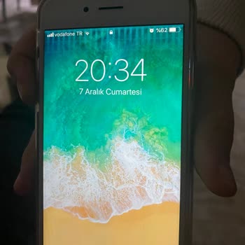 Garantili Telefonun Ekranında Erken Sorun