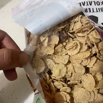 Paketli Üründe Hijyen Sorunu: Mısır Gevreğinde Örümcek Ağı