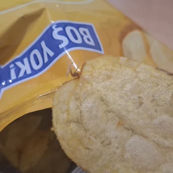 Lays Paketinden Çıkan Kalitesiz Cipsler