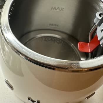 Ünlü Marka SMEG Kettle'da Şok Edici Kalite Sorunu