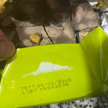 Eti Antep Fıstıklı Çikolatada Beyazlama Ve Tat Bozukluğu