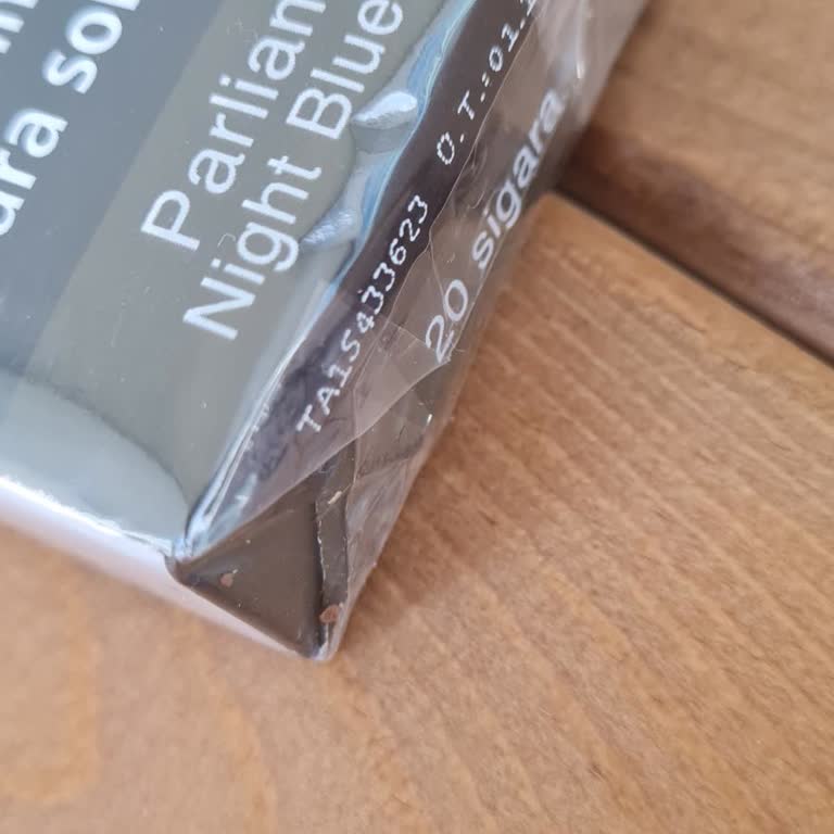 Parliament Night Blue'nun Kalitesi Düşüyor