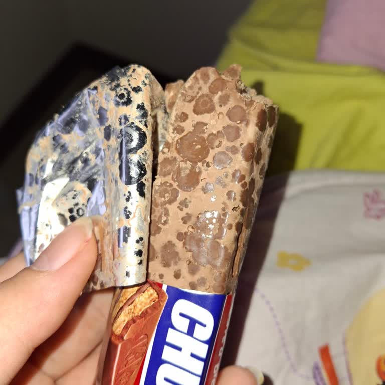 Nestle Küflü Kit Kat İle Sağlık Sorunları