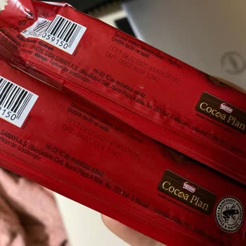Taze Kitkat Çikolatalarda Küf Ve Kötü Koku Şoku