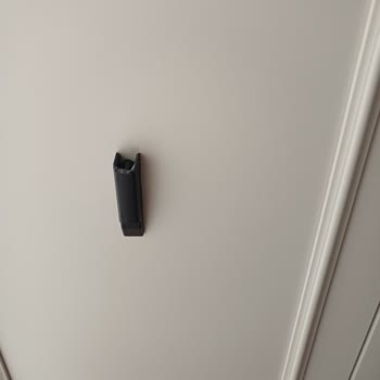 4 Ayda Gardırop Kulpları Kırıldı