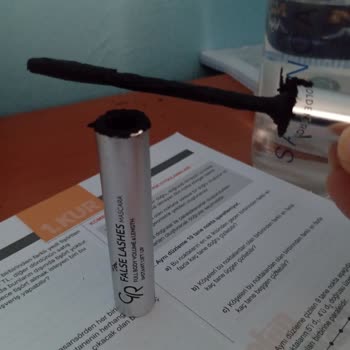 Maskara Ürününün Kapağında Sıkışma Sorunu