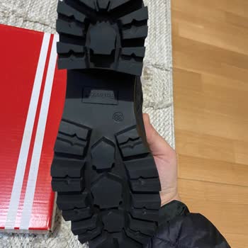 FLO Mağazasında Değişim Talebine Olumsuz Yanıt Ve Kötü Muamele