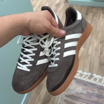 Ayakkabitr Kadıköy'de Hizmet Kalitesi Düşüşte!