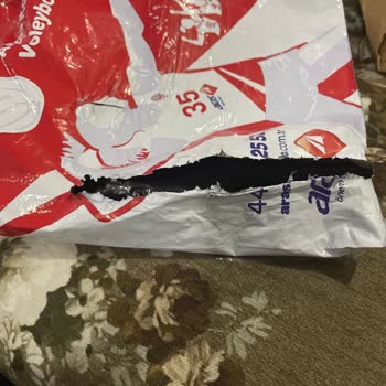 Kargo Teslimatında Açılmış Ve Hasarlı Ürün Şoku