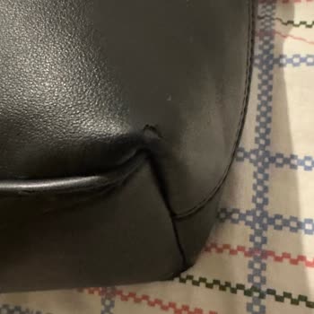 Calvin Klein Çantada Hızlı Deformasyon Hayal Kırıklığı Yarattı