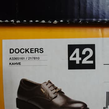 Dockers Ayakkabımın Tabanı Dağıldı