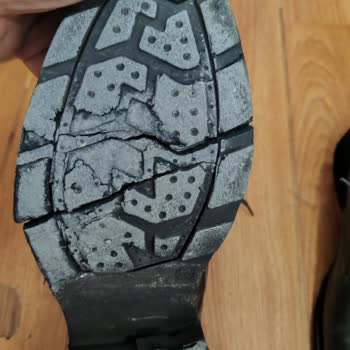 Dockers Ayakkabımın Tabanı Dağıldı