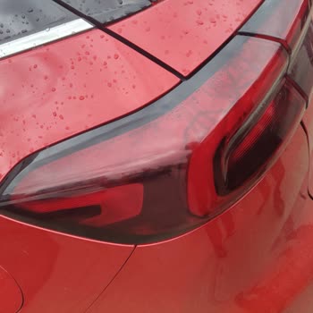 Garanti Kapsamındaki Araçta Su Alan Stop Lambası Ve Çözülmeyen Sorun