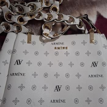 Armine Çantamın Logosu Eksik: Çözüm Bekliyorum