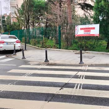 Beşiktaş'ta Yaya Geçidi Sorunu: Araçlar Durmuyor!